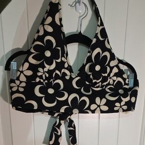 NWT Altar'd State Floral Halter Top